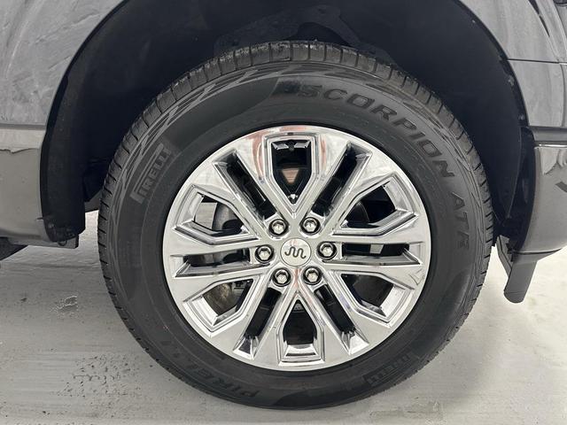 Photo of 2024 Agate Black Metallic Ford F-150