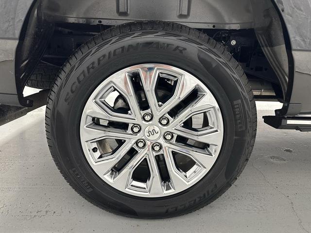Photo of 2024 Agate Black Metallic Ford F-150