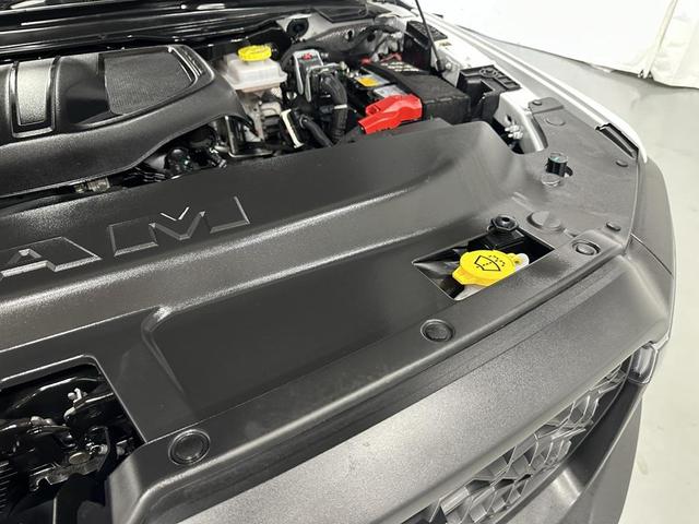 Photo of 2025 Bright White Clearcoat RAM 1500