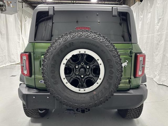 Photo of 2024 Eruption Green Metallic Ford Bronco
