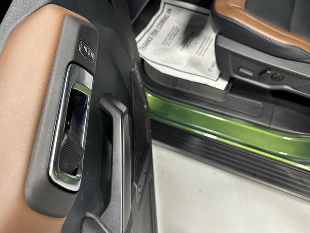 Photo of 2024 Eruption Green Metallic Ford Bronco