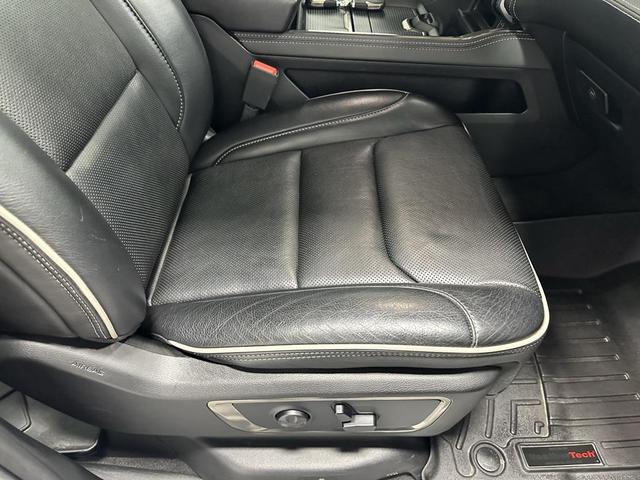 Photo of 2021 Bright White Clearcoat RAM 1500
