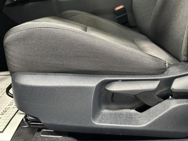 Photo of 2025 Celestial Silver Metallic Toyota Camry