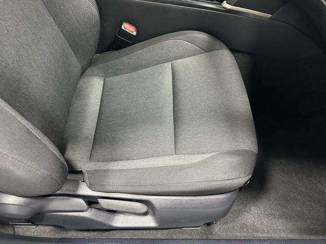 Photo of 2025 Celestial Silver Metallic Toyota Camry