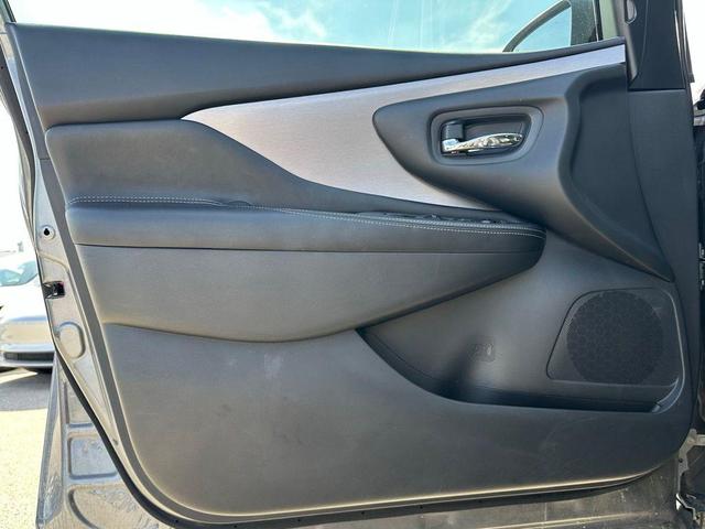 Photo of 2023 Gun Metallic Nissan Murano