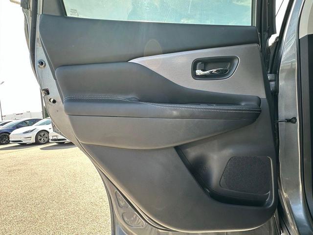 Photo of 2023 Gun Metallic Nissan Murano