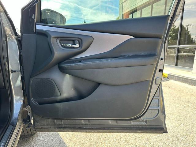 Photo of 2023 Gun Metallic Nissan Murano