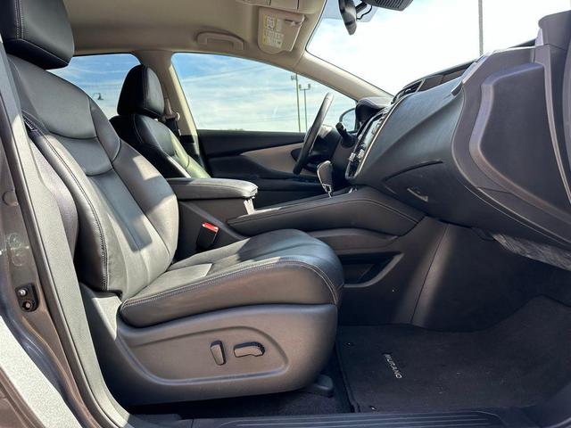 Photo of 2023 Gun Metallic Nissan Murano