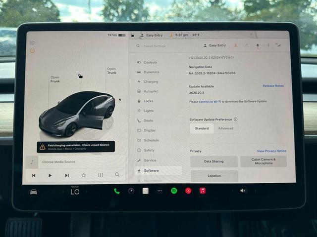Photo of 2023 Gray Tesla Model 3