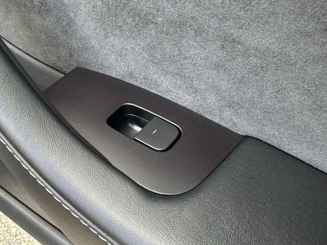Photo of 2023 Gray Tesla Model 3