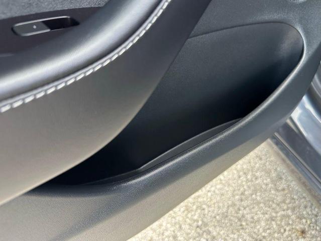 Photo of 2023 Gray Tesla Model 3