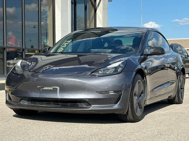 Photo of 2023 Gray Tesla Model 3