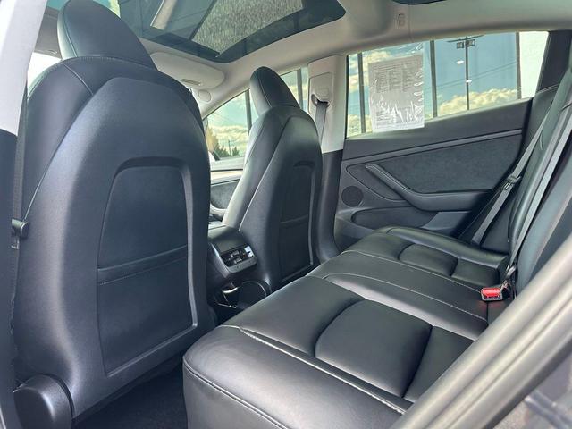 Photo of 2023 Gray Tesla Model 3
