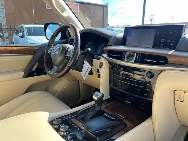 Photo of 2021 Black Onyx Lexus LX 570