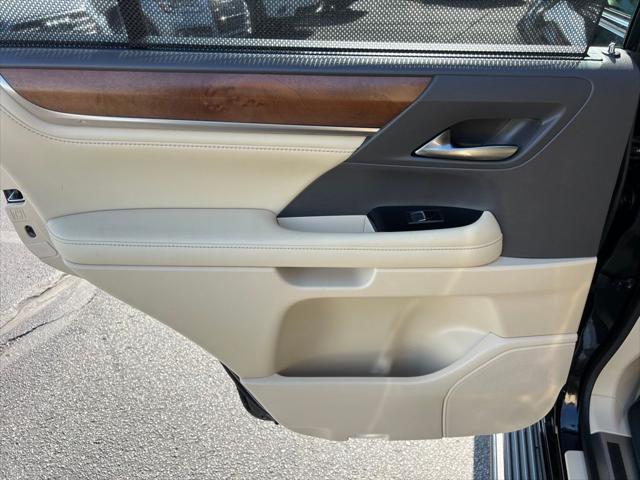 Photo of 2021 Black Onyx Lexus LX 570