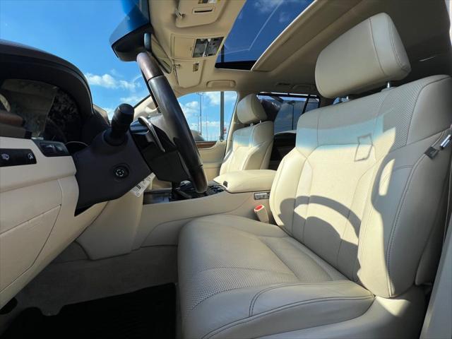 Photo of 2021 Black Onyx Lexus LX 570