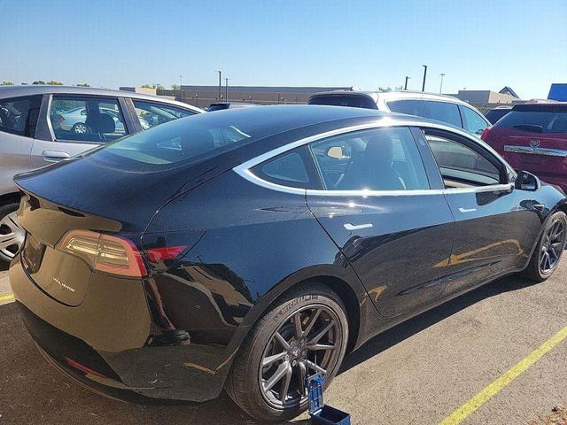 Photo of 2018 Black Tesla Model 3