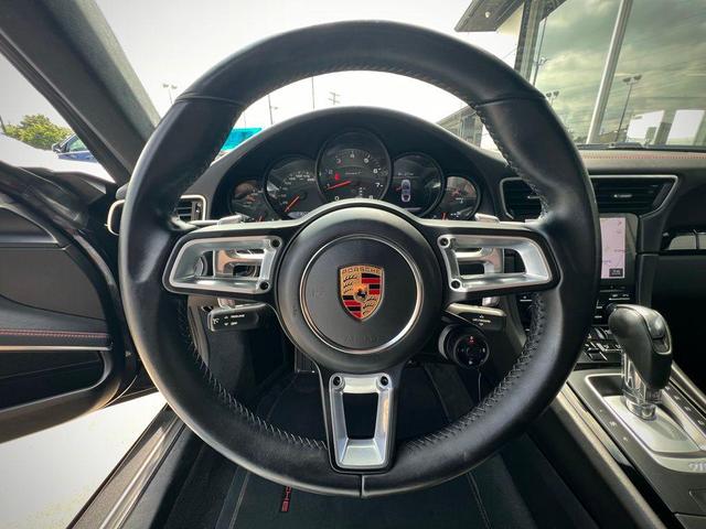 Photo of 2019 Jet Black Metallic Porsche 911