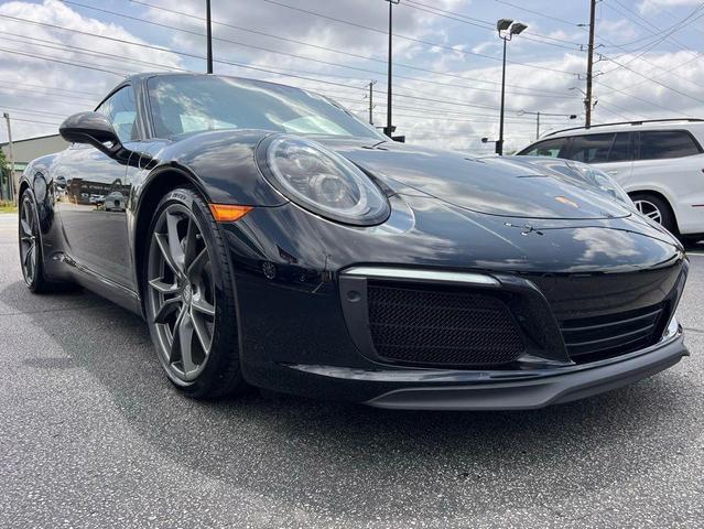 Photo of 2019 Jet Black Metallic Porsche 911