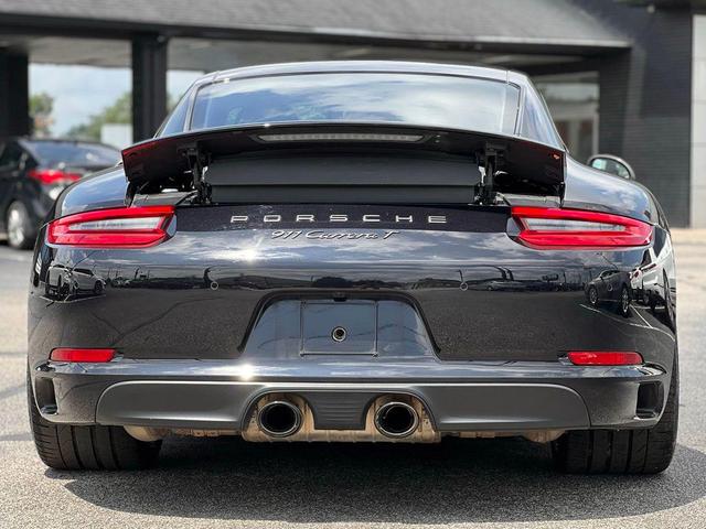Photo of 2019 Jet Black Metallic Porsche 911