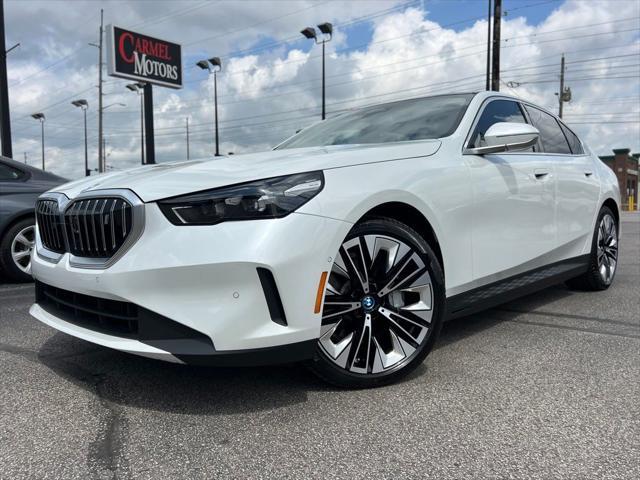Photo of 2024 Mineral White Metallic BMW i5
