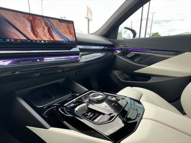 Photo of 2024 Mineral White Metallic BMW i5