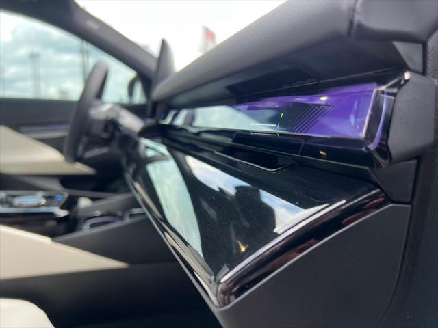 Photo of 2024 Mineral White Metallic BMW i5