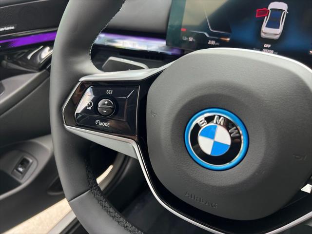 Photo of 2024 Mineral White Metallic BMW i5