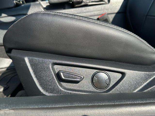Photo of 2020 Oxford White Ford Mustang