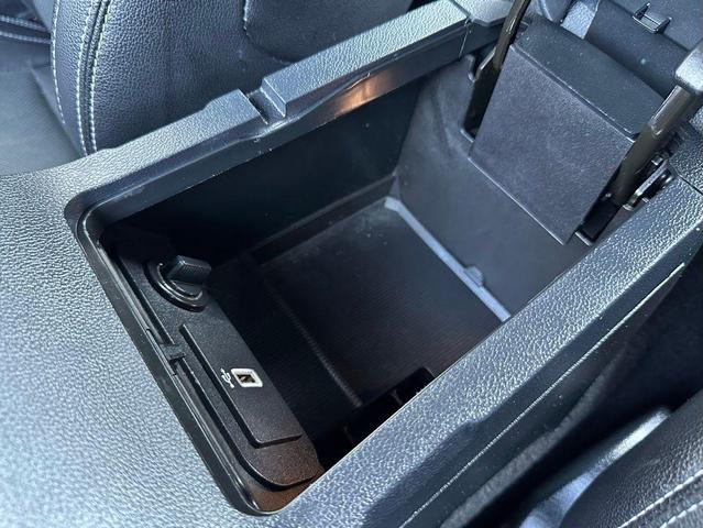 Photo of 2020 Oxford White Ford Mustang