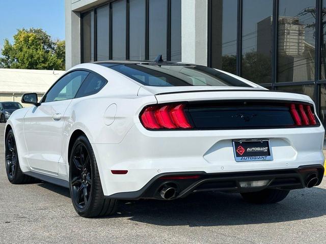 Photo of 2020 Oxford White Ford Mustang