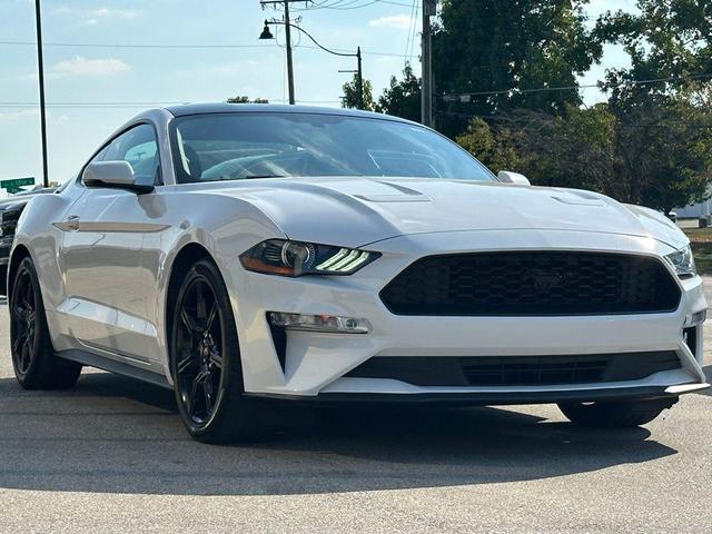 Photo of 2020 Oxford White Ford Mustang