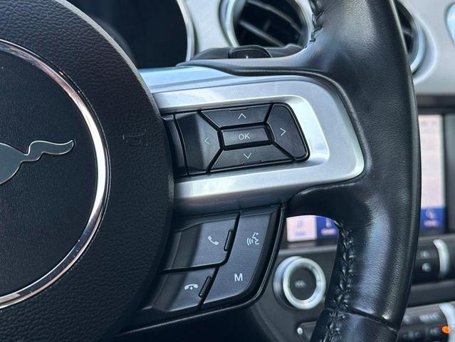 Photo of 2020 Oxford White Ford Mustang