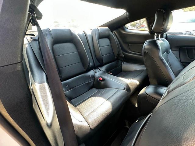 Photo of 2020 Oxford White Ford Mustang