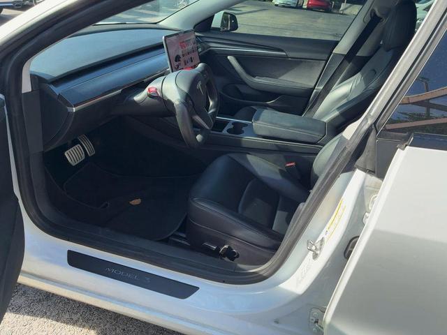 Photo of 2022 Pearl White Multi-Coat Tesla Model 3