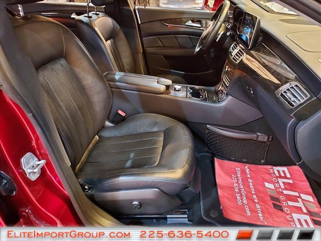 Photo of 2015 Designo Cardinal Red Metallic (996) Mercedes-Benz CLS-Class