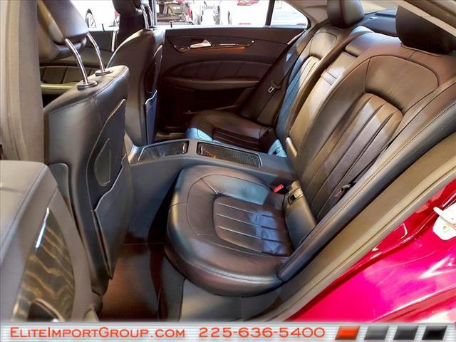 Photo of 2015 Designo Cardinal Red Metallic (996) Mercedes-Benz CLS-Class