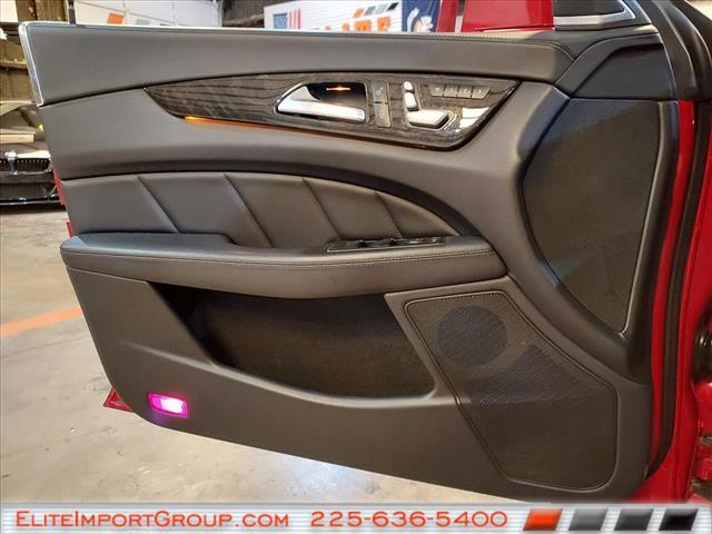 Photo of 2015 Designo Cardinal Red Metallic (996) Mercedes-Benz CLS-Class