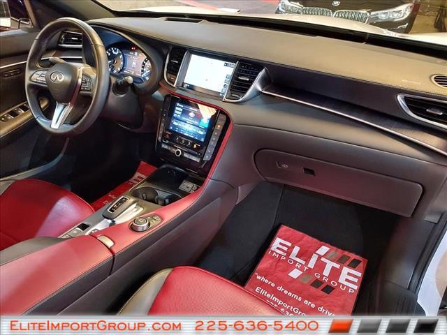 Photo of 2025 Radiant White INFINITI QX55