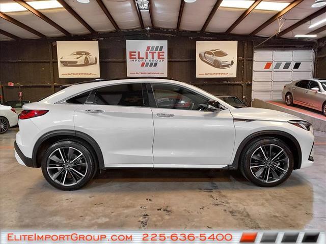 Photo of 2025 Radiant White INFINITI QX55