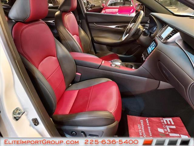 Photo of 2025 Radiant White INFINITI QX55