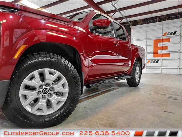 Photo of 2022 Cardinal Red Tricoat Nissan Frontier