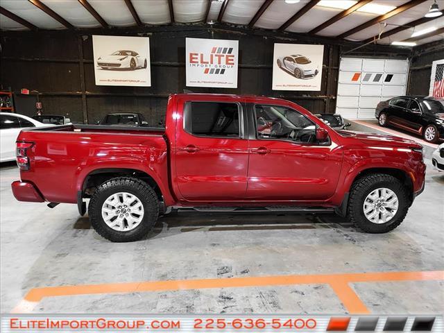 Photo of 2022 Cardinal Red Tricoat Nissan Frontier