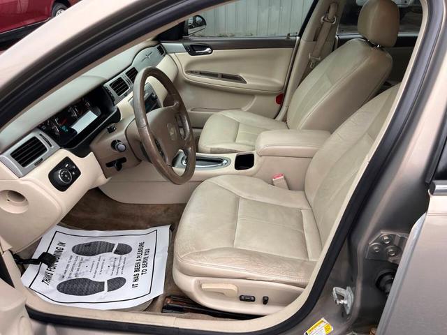 Photo of 2007 Gold Chevrolet Impala