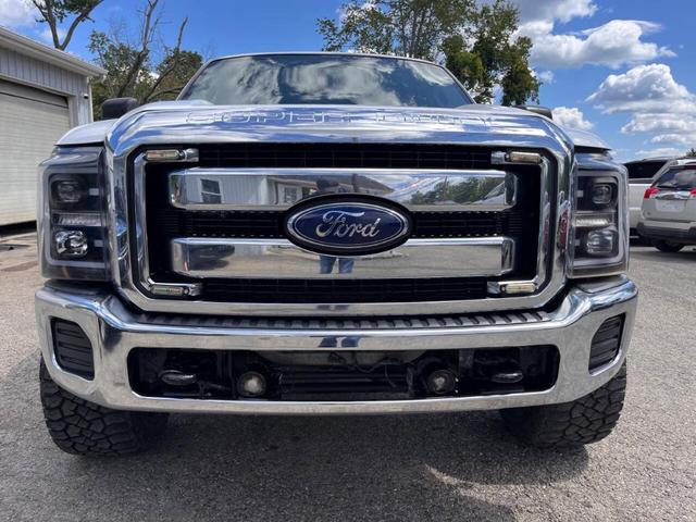 Photo of 2015 White Ford F-350