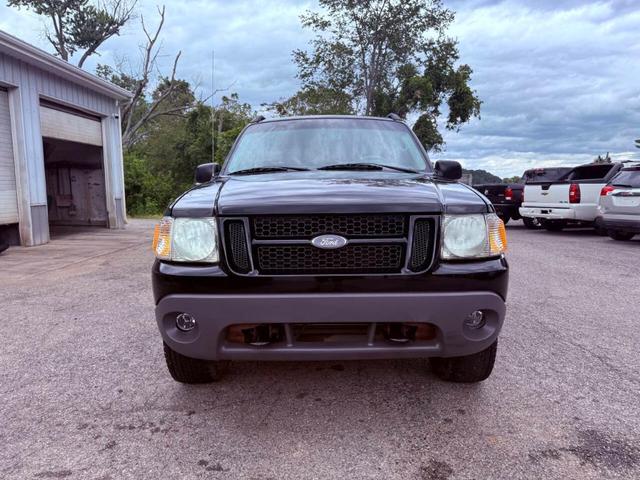 Photo of 2003 Black Ford Explorer Sport Trac