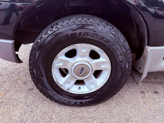 Photo of 2003 Black Ford Explorer Sport Trac