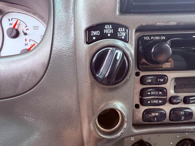 Photo of 2003 Black Ford Explorer Sport Trac