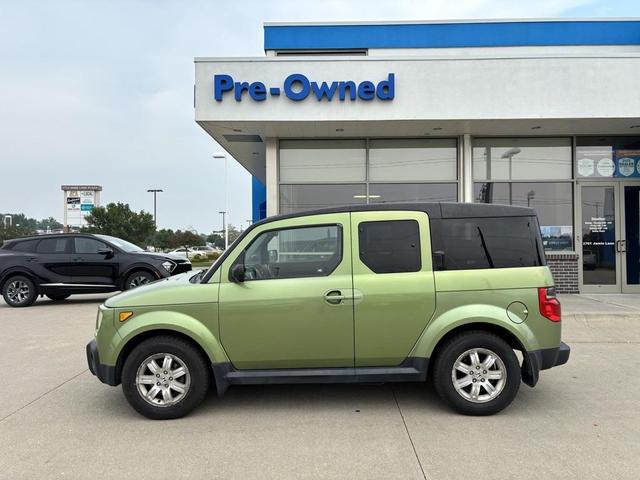 Photo of 2006 Kiwi Metallic Honda Element