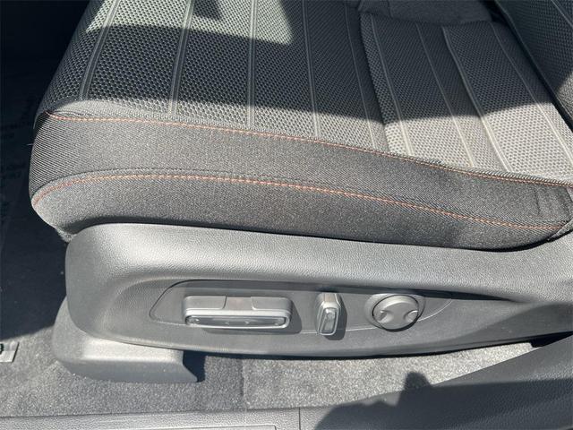 Photo of 2026 Crystal Black Pearl Honda CR-V Hybrid